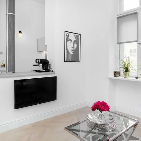 Center By Renters * Warsaw