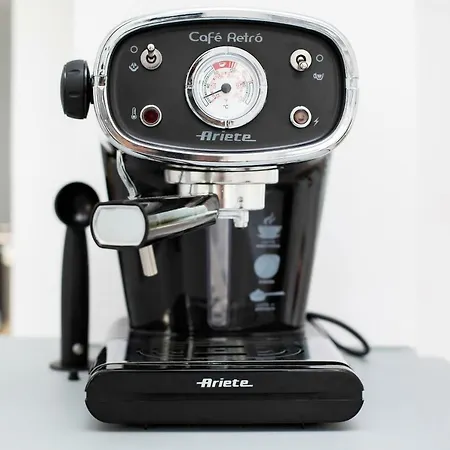 Center By Renters * Varsó